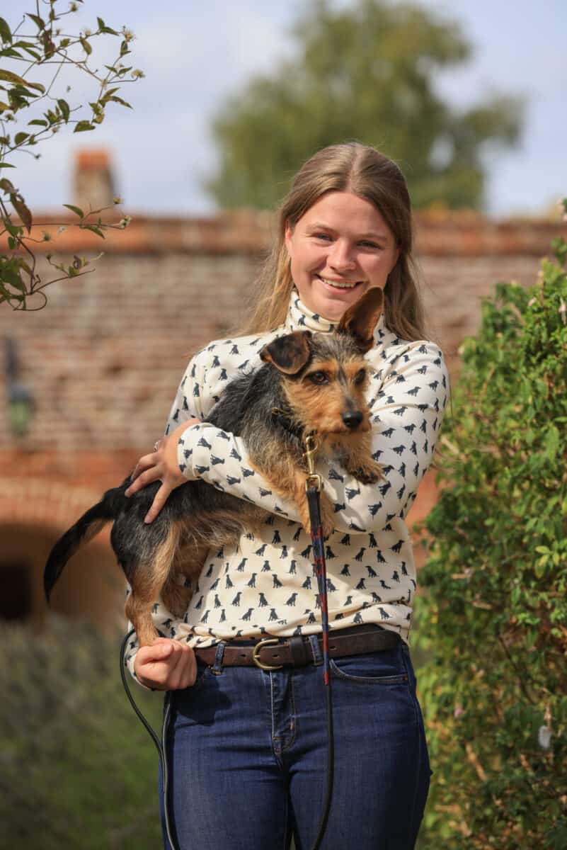 Ginger & Jardine Ladies Cosy Roll Neck Labrador Print - Image 2